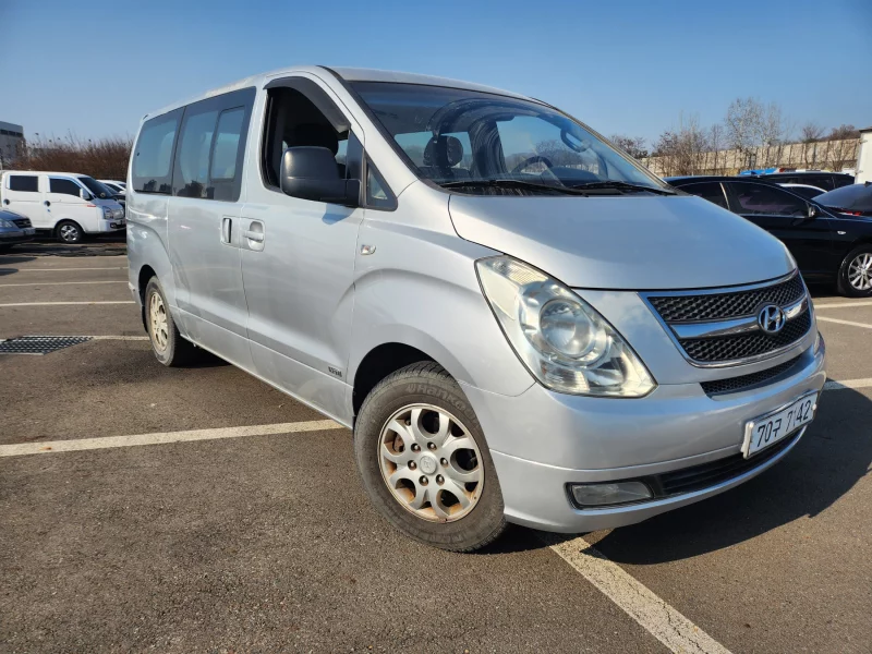 Hyundai Grand Starex