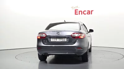 Renault SM3