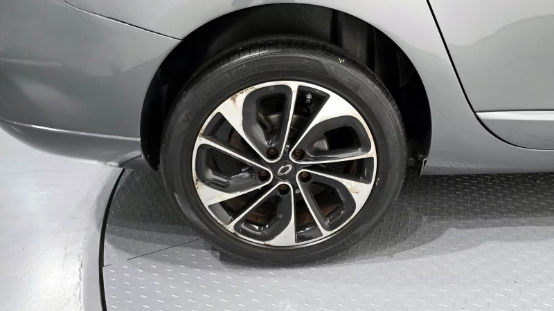 Renault SM3