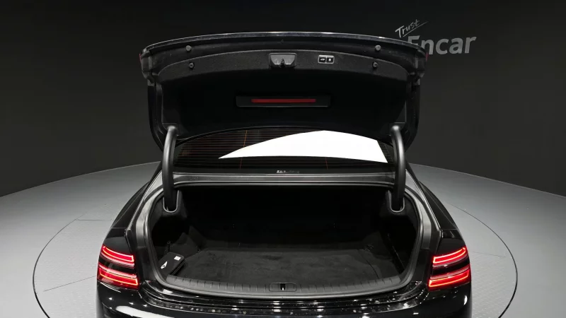 Genesis Electrified G80