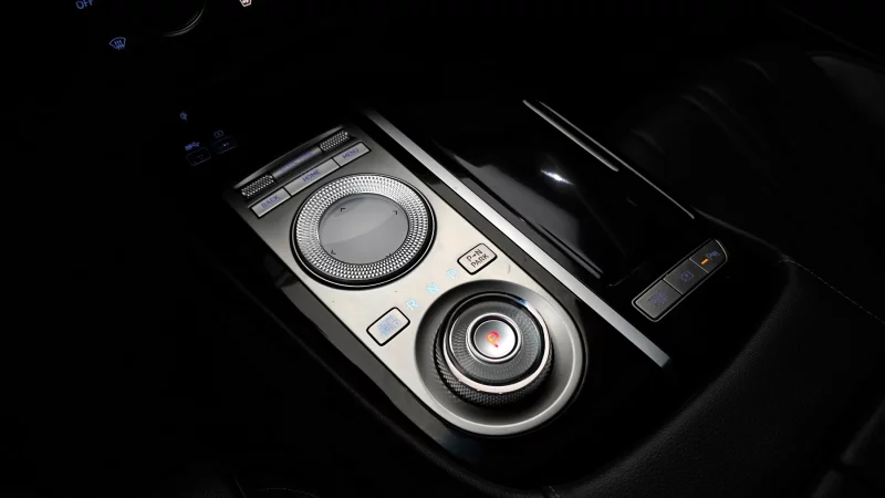 Genesis Electrified G80