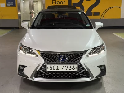Lexus CT200h