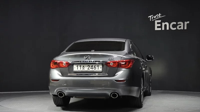Infiniti Q50