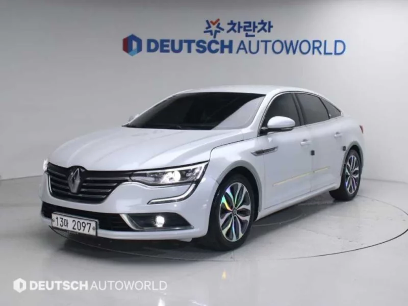 Renault SM6
