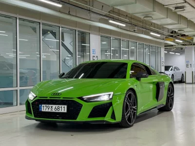 Audi R8