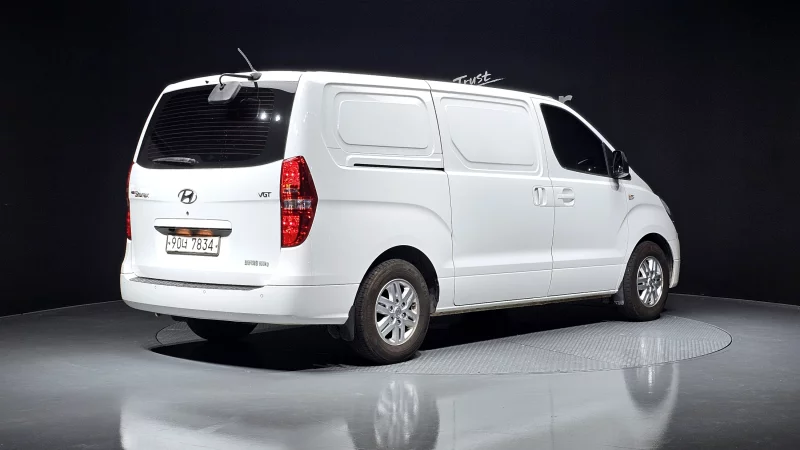 Hyundai Grand Starex