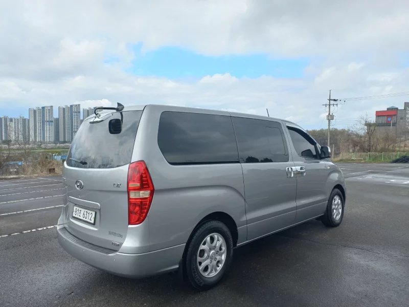 Hyundai Grand Starex