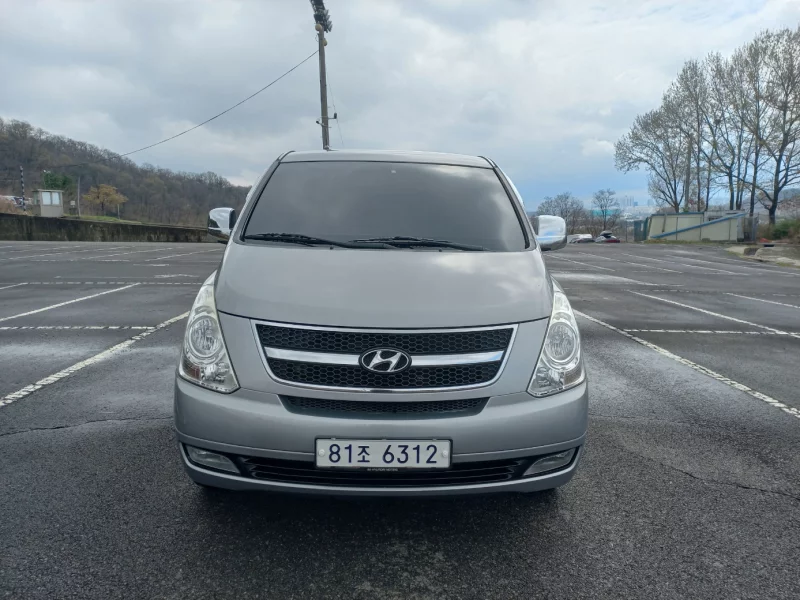 Hyundai Grand Starex