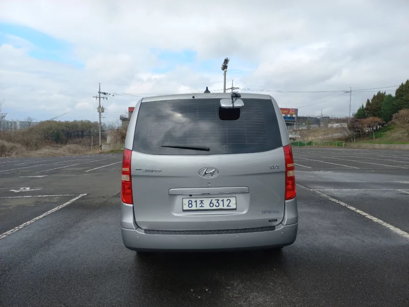 Hyundai Grand Starex