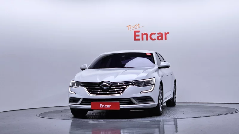 Renault SM6