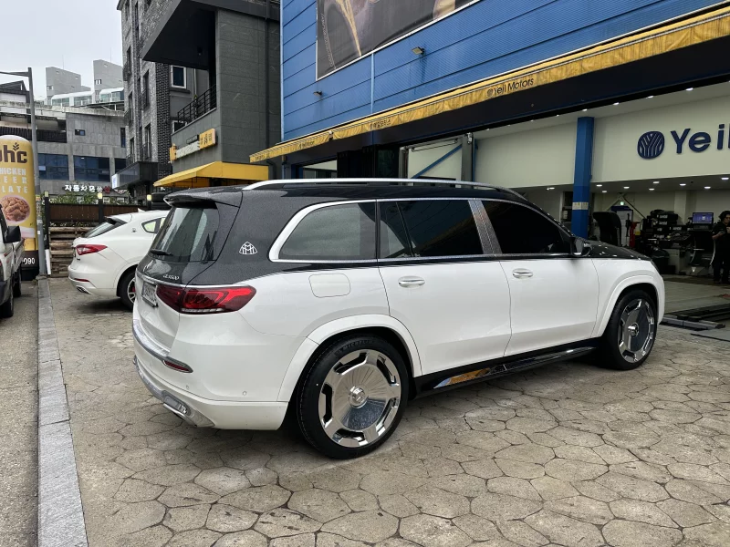 Mercedes-Benz GLS-Class