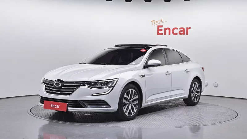 Renault SM6