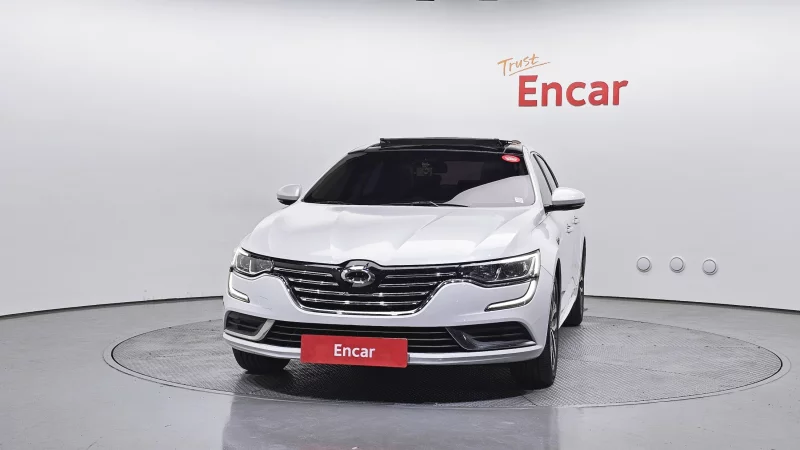 Renault SM6