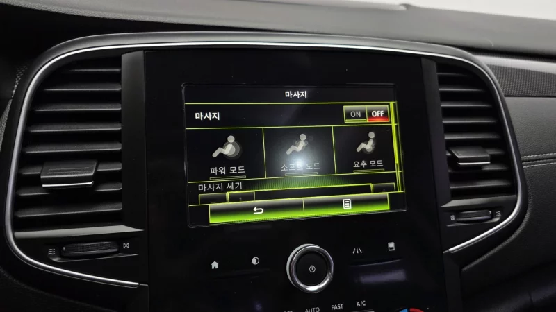 Renault SM6