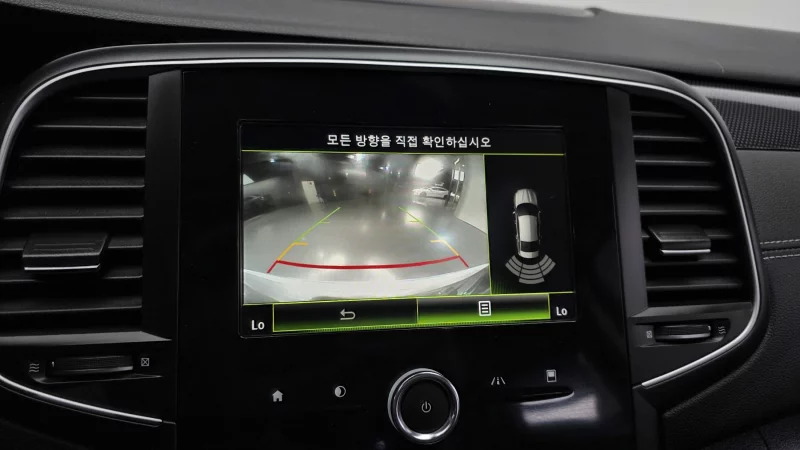 Renault SM6