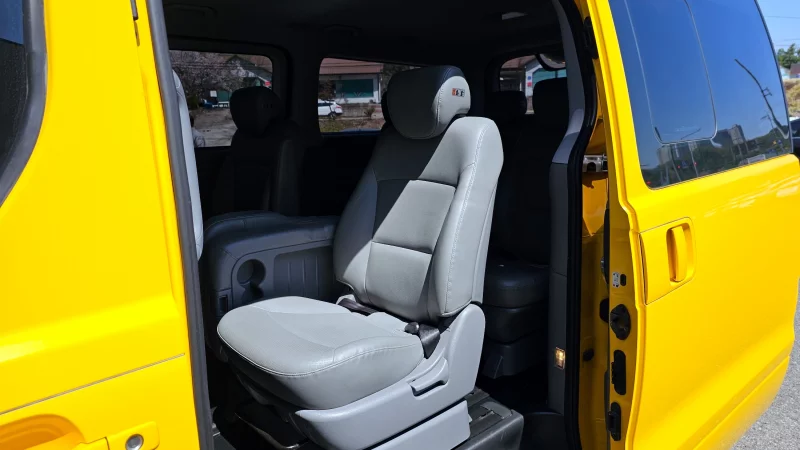 Hyundai Grand Starex