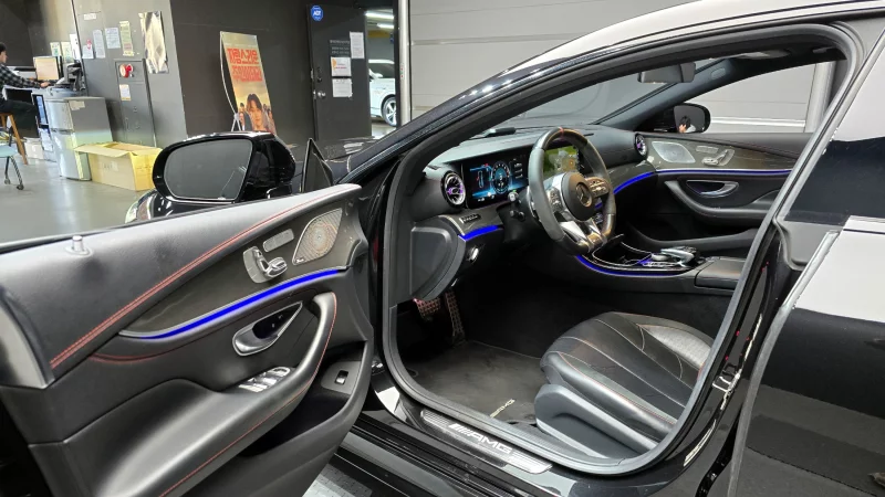 Mercedes-Benz CLS-Class