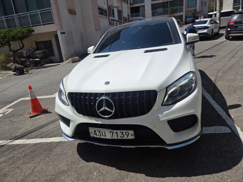 Mercedes-Benz GLE-Class