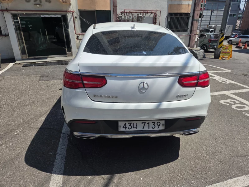Mercedes-Benz GLE-Class