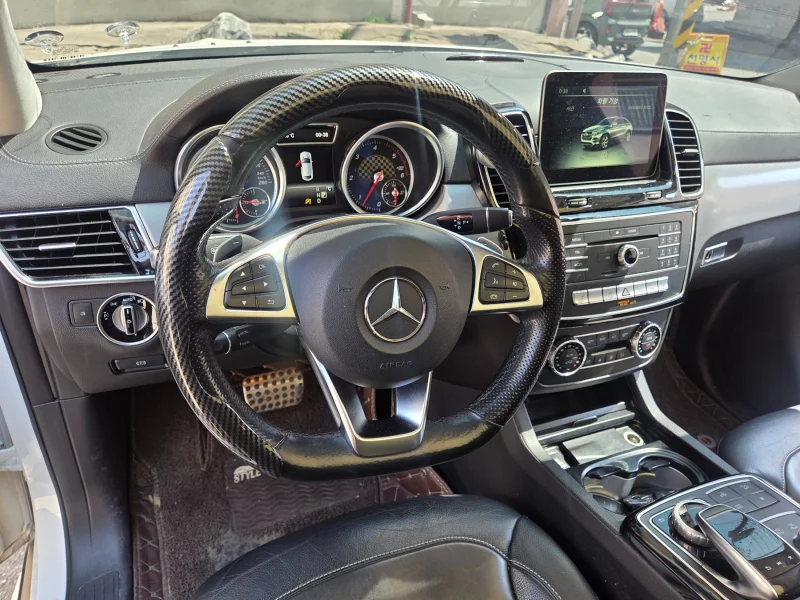 Mercedes-Benz GLE-Class