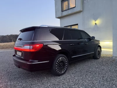 Lincoln NAVIGATOR