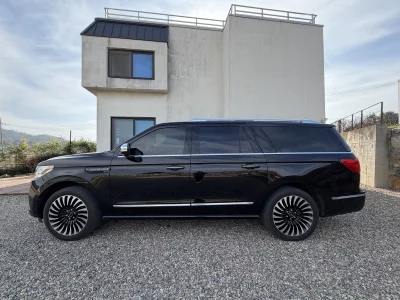 Lincoln NAVIGATOR