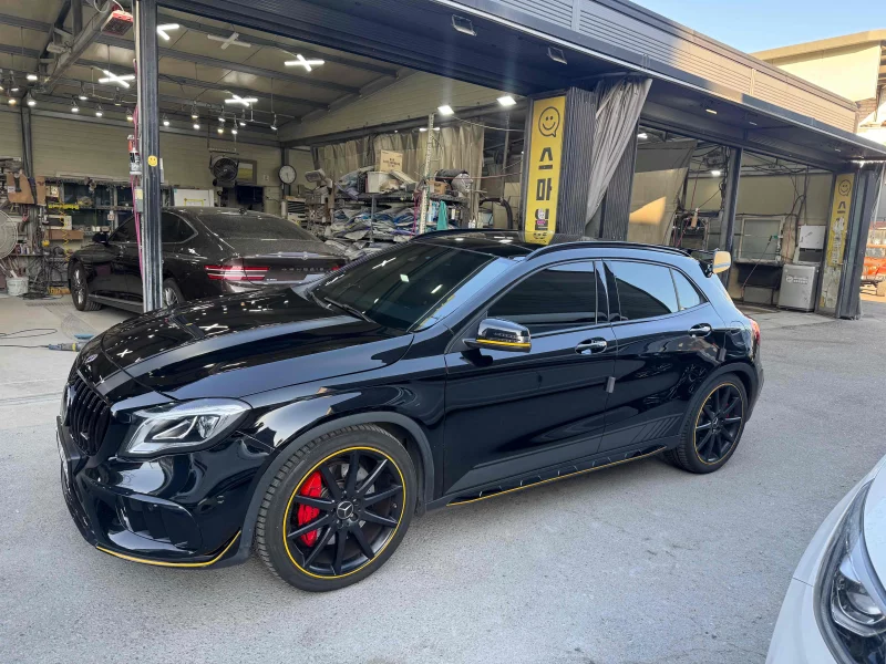 Mercedes-Benz GLA-Class