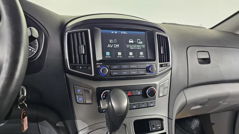 Hyundai Grand Starex