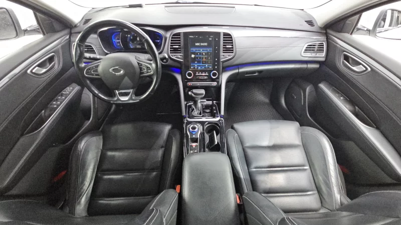 Renault SM6