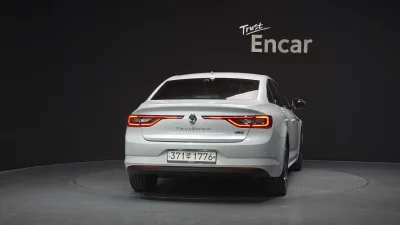 Renault SM6