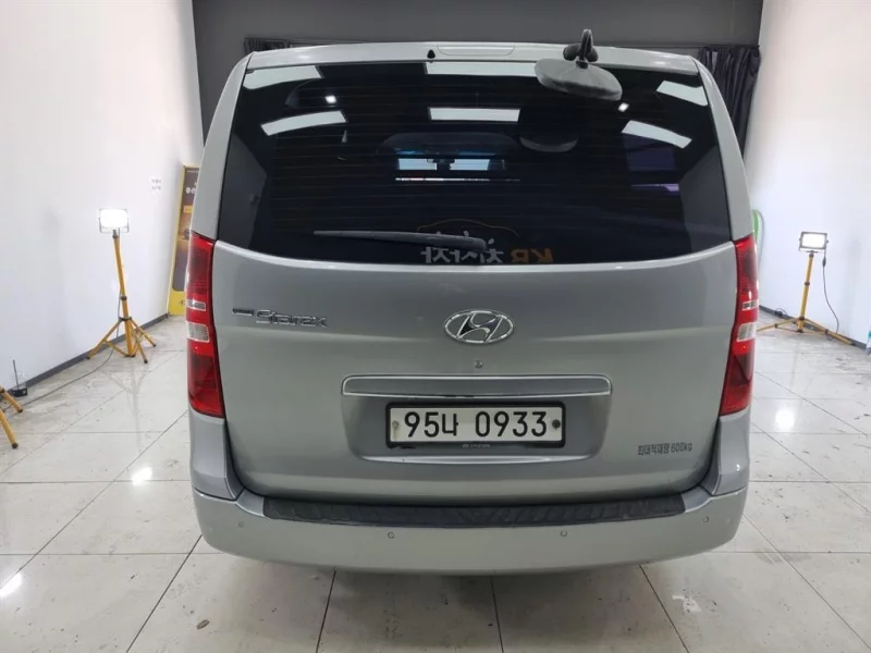 Hyundai Grand Starex