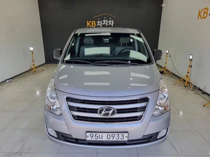 Hyundai Grand Starex