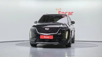 Cadillac XT6