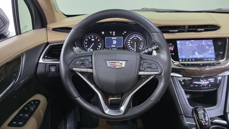 Cadillac XT6