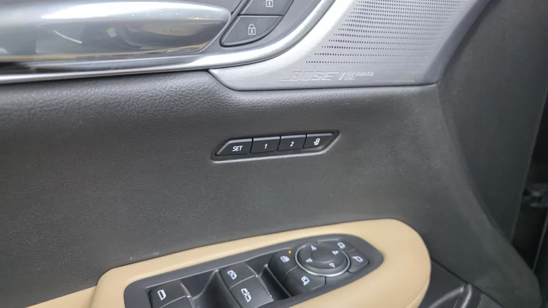 Cadillac XT6