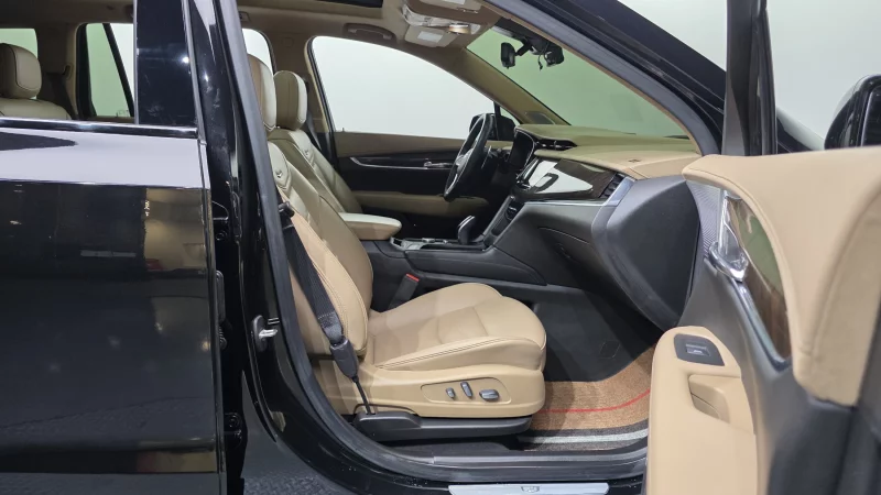 Cadillac XT6