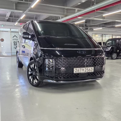 Hyundai Staria