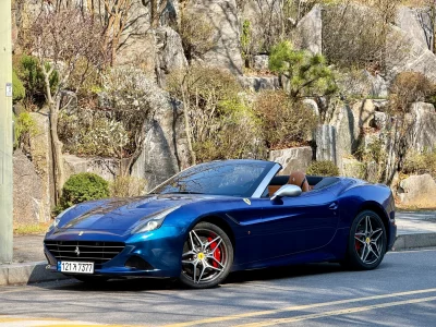 Ferrari CALIFORNIA
