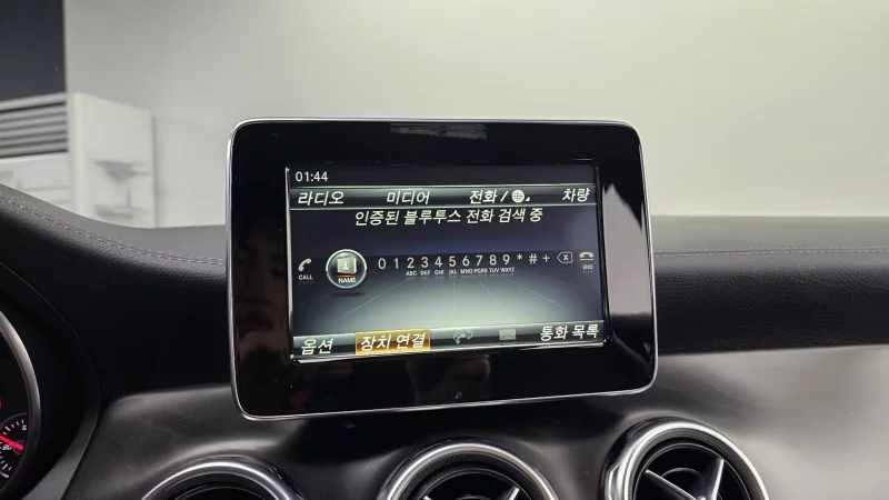 Mercedes-Benz GLA-Class