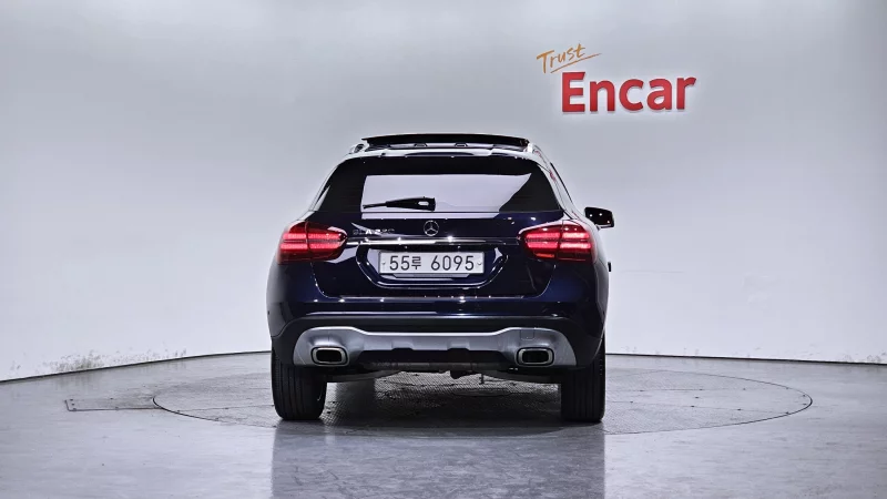 Mercedes-Benz GLA-Class