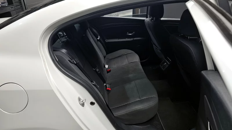 Renault SM3