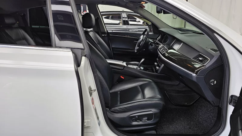 BMW 5-Series Gran Turismo