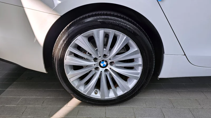 BMW 5-Series Gran Turismo