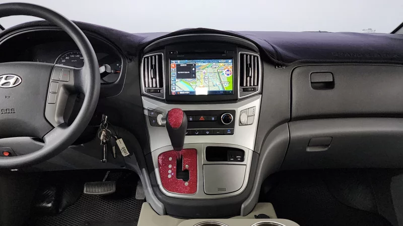 Hyundai Grand Starex