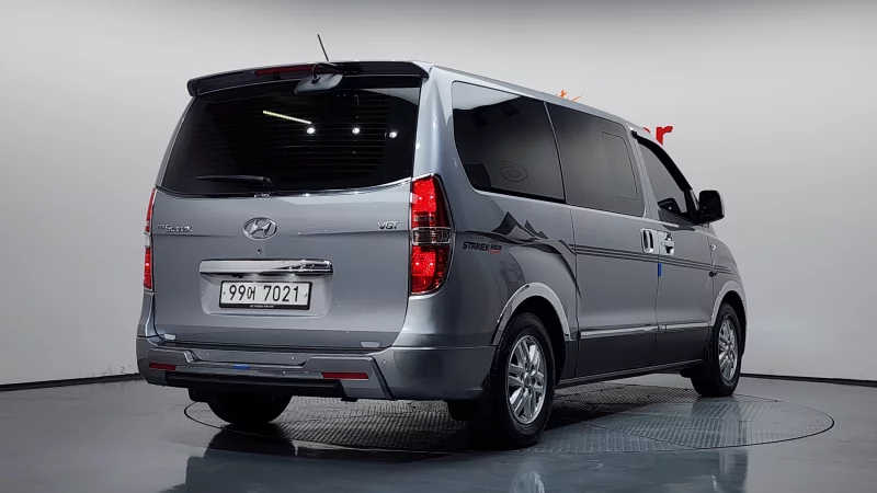 Hyundai Grand Starex