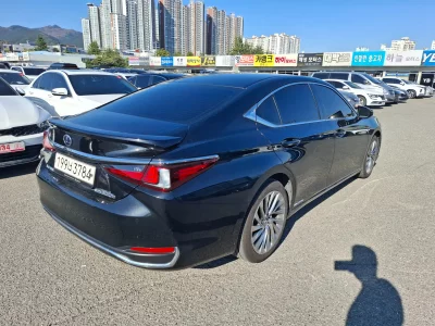 Lexus ES300h