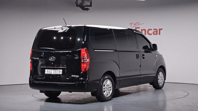 Hyundai Grand Starex