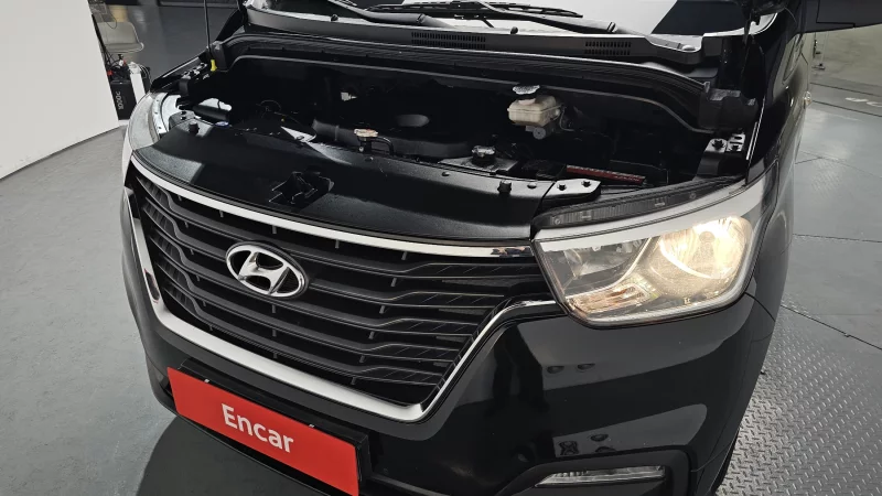 Hyundai Grand Starex