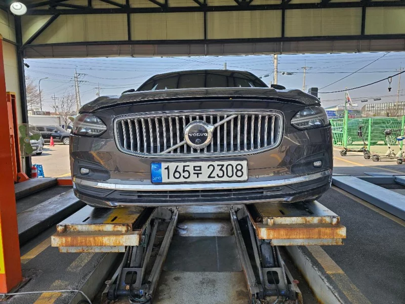 Volvo S90