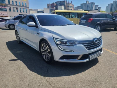Renault SM6